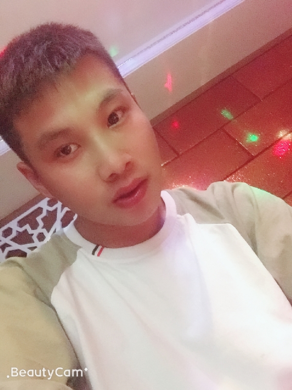 阿锋的第一张照片--汕尾相亲服务中心