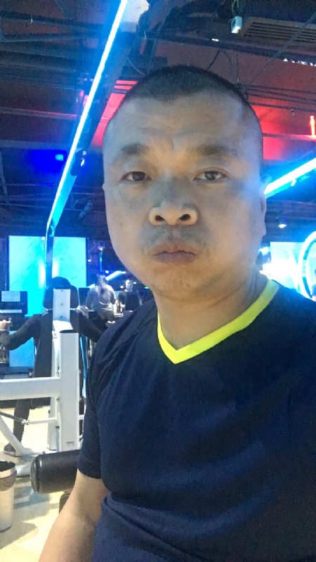 奋斗的第一张照片--汕尾相亲服务中心