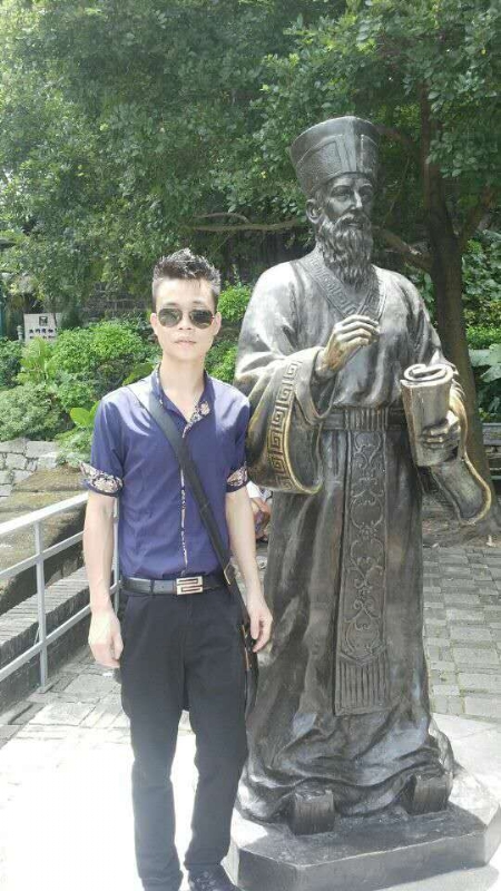 一生中最爱的第一张照片--汕尾相亲服务中心