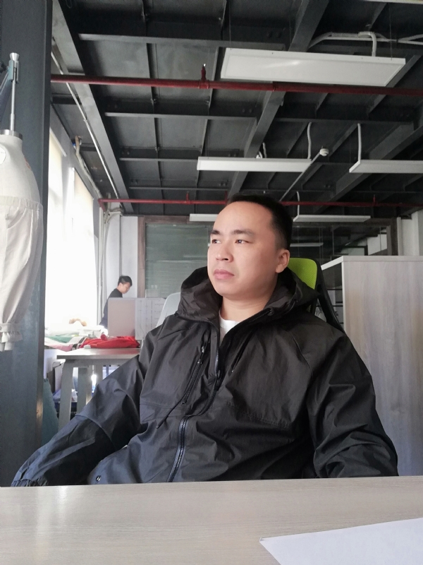 左眼皮跳跳的第一张照片--汕尾相亲服务中心