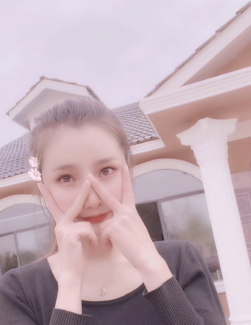 小媛的第一张照片--汕尾相亲服务中心
