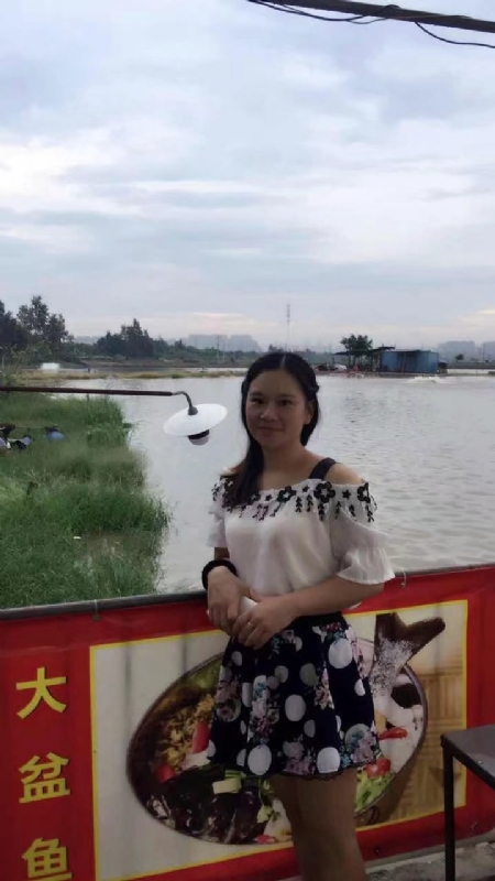莹莹的第一张照片--汕尾相亲服务中心