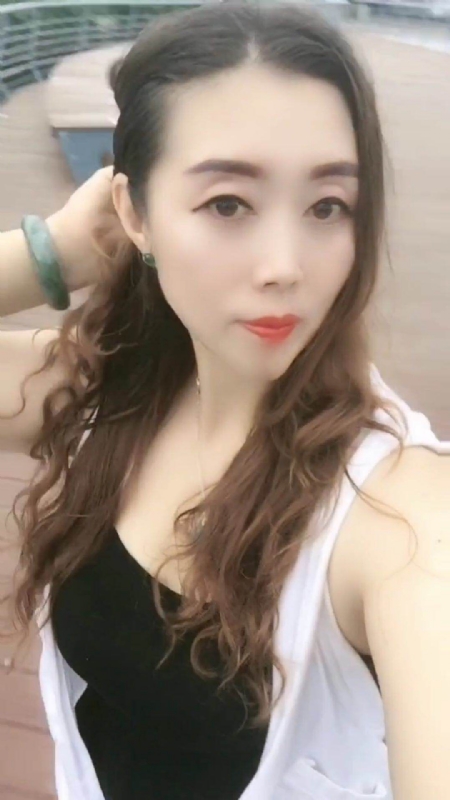 雨蝶的第三张照片--汕尾相亲服务中心