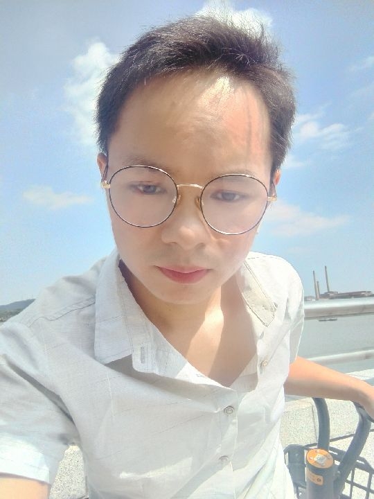 楠呐的第三张照片--汕尾相亲服务中心