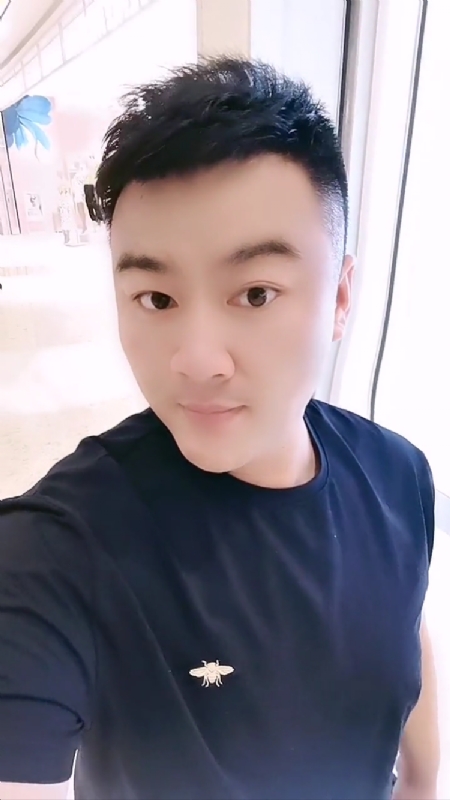 微风徐徐的第二张照片--汕尾相亲服务中心