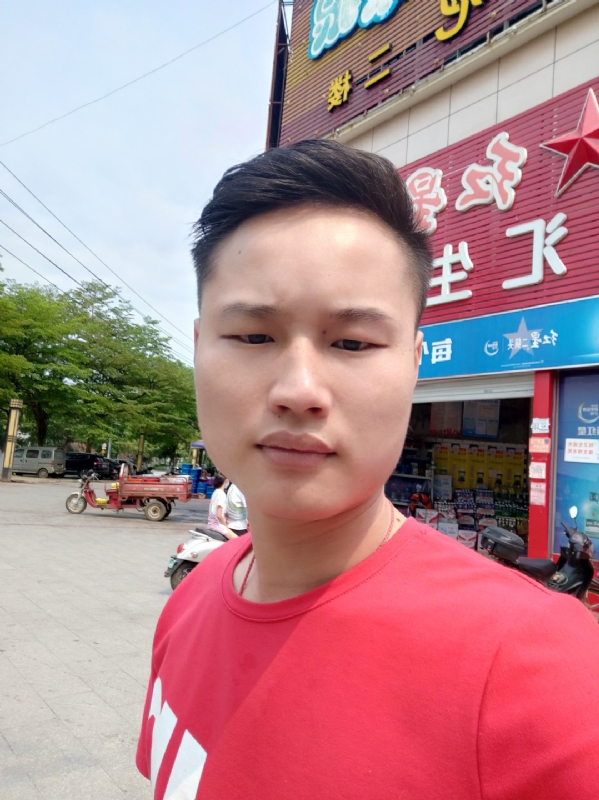 刘振军的第一张照片--汕尾相亲服务中心