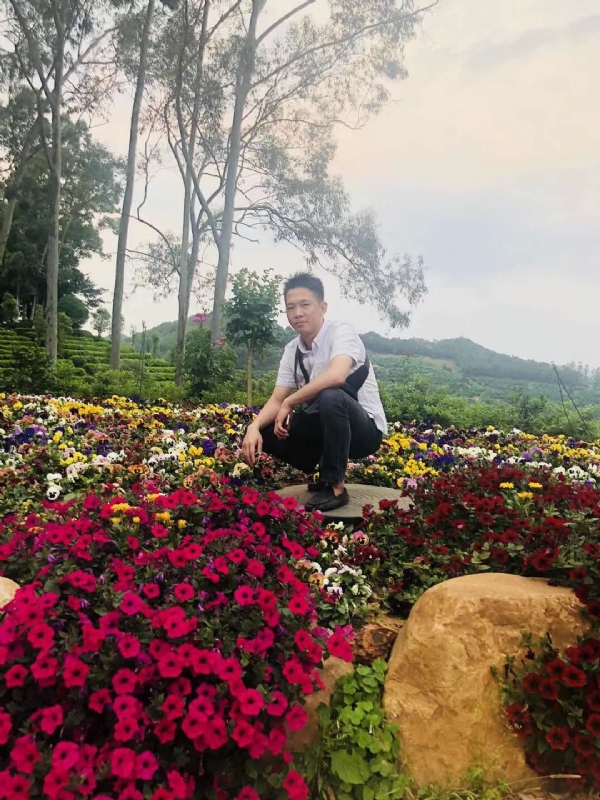 小郑的第一张照片--汕尾相亲服务中心