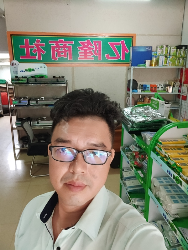 亿隆的第一张照片--汕尾相亲服务中心