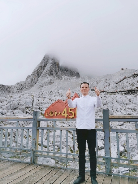 灰太狼的第一张照片--汕尾相亲服务中心