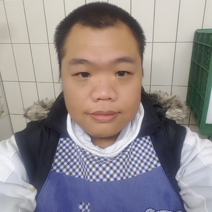 黑熊的第一张照片--汕尾相亲服务中心