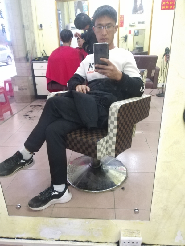 hushuai的第一张照片--汕尾相亲服务中心