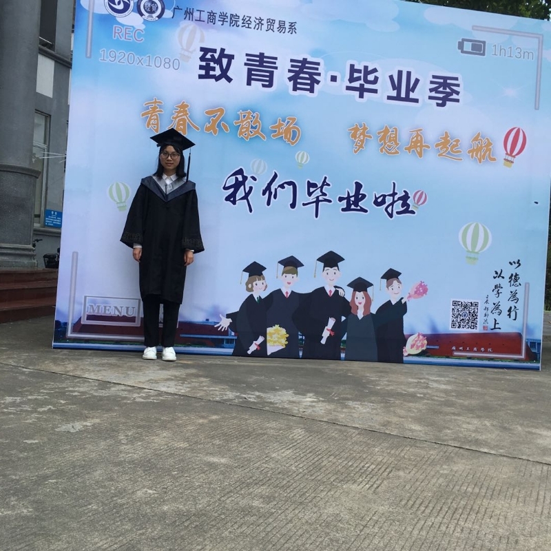 小小的第一张照片--汕尾相亲服务中心