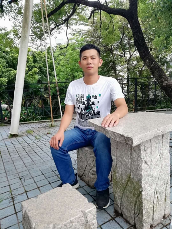 冷夜的第一张照片--汕尾相亲服务中心