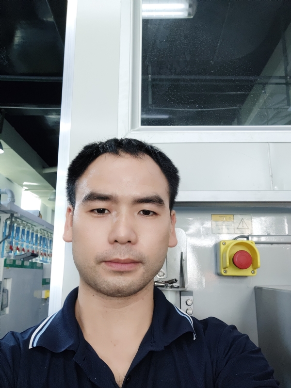 黄伟的第一张照片--汕尾相亲服务中心