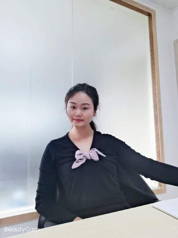 美美在深的第一张照片--汕尾相亲服务中心