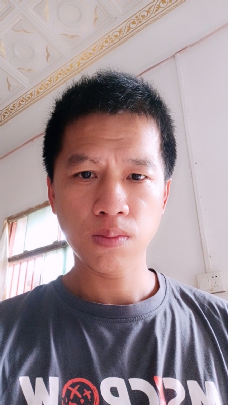 人都再努力的第一张照片--汕尾相亲服务中心