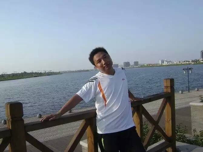 才乡痴情的第二张照片--汕尾相亲服务中心