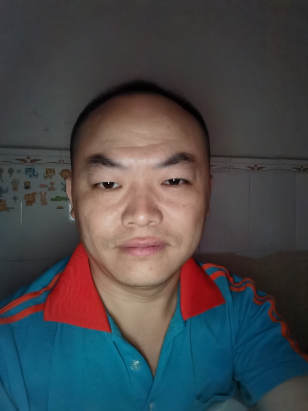 与子携老的第二张照片--汕尾相亲服务中心