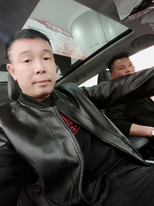 醉红尘的第一张照片--汕尾相亲服务中心