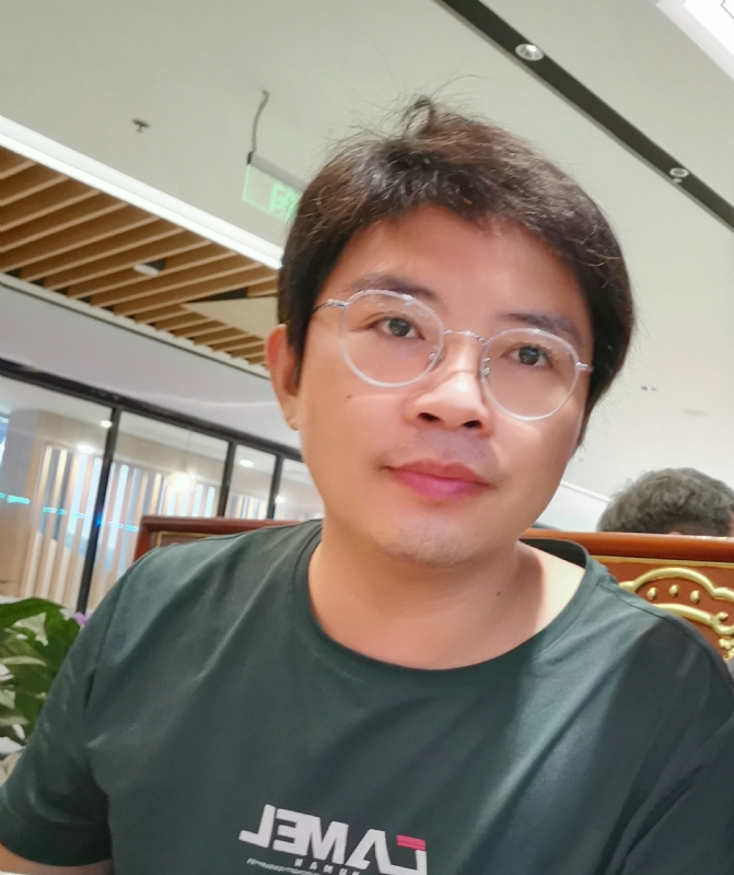 陆迅的第三张照片--汕尾相亲服务中心