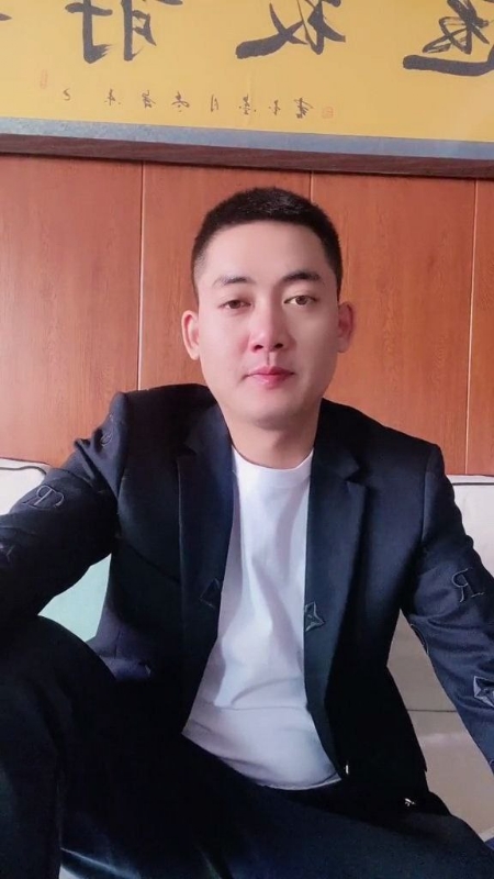 李泽胜的第一张照片--汕尾相亲服务中心