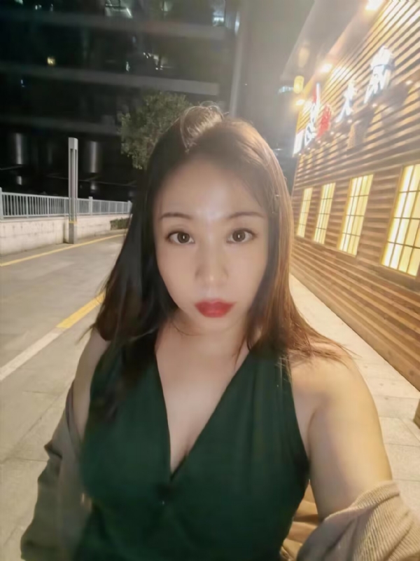 叶子青青的第三张照片--汕尾相亲服务中心