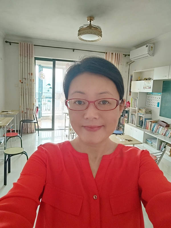 丽华的第二张照片--汕尾相亲服务中心