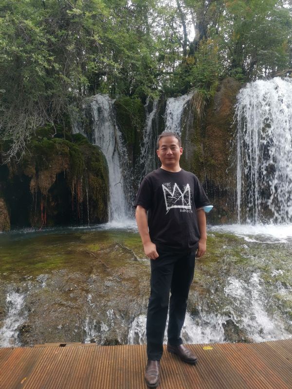 任君君的第一张照片--汕尾相亲服务中心