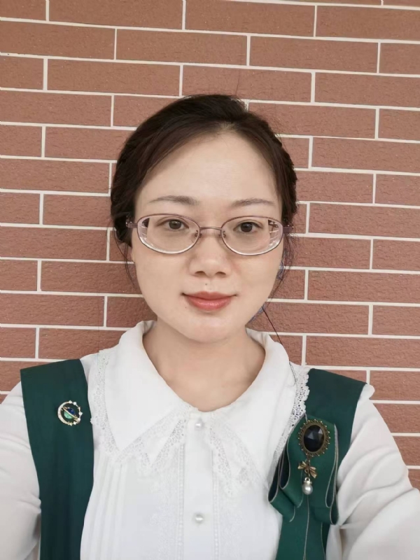 Lily的第二张照片--汕尾相亲服务中心