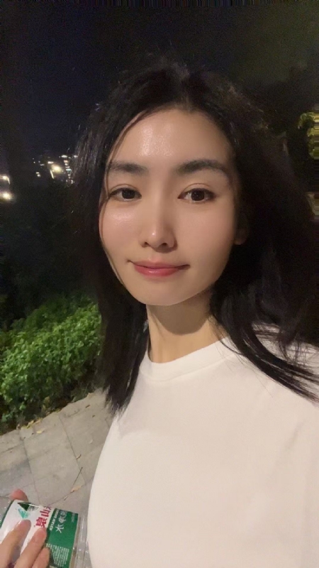 pan的第一张照片--汕尾相亲服务中心