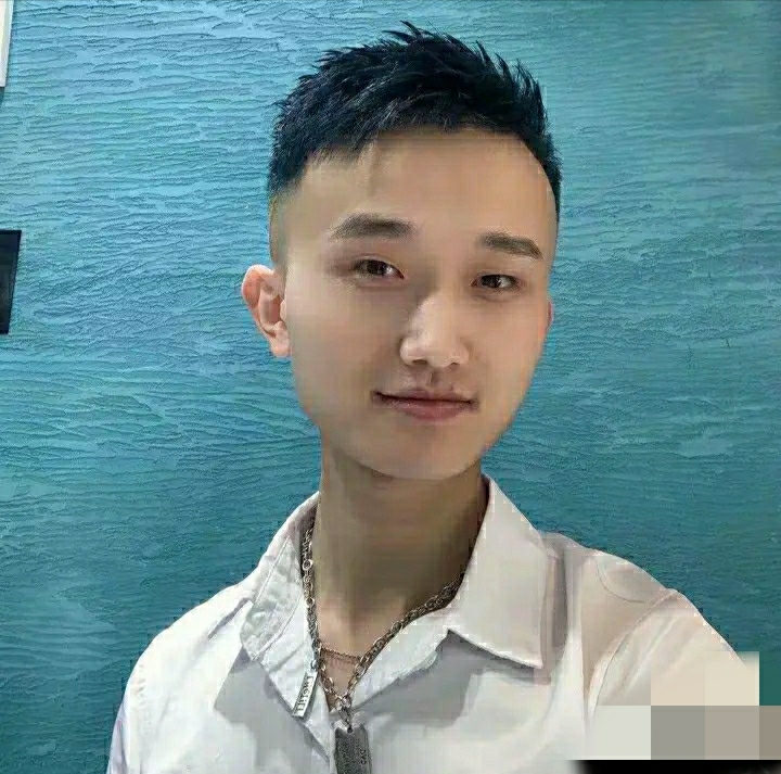 小哥哥的第一张照片--汕尾相亲服务中心