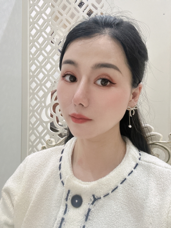 金莉的第一张照片--汕尾相亲服务中心