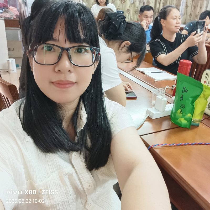 雯城慧敏的第一张照片--汕尾相亲服务中心