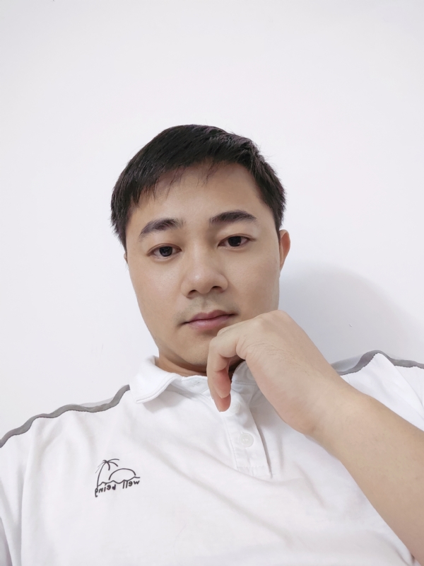 啊良的第一张照片--汕尾相亲服务中心